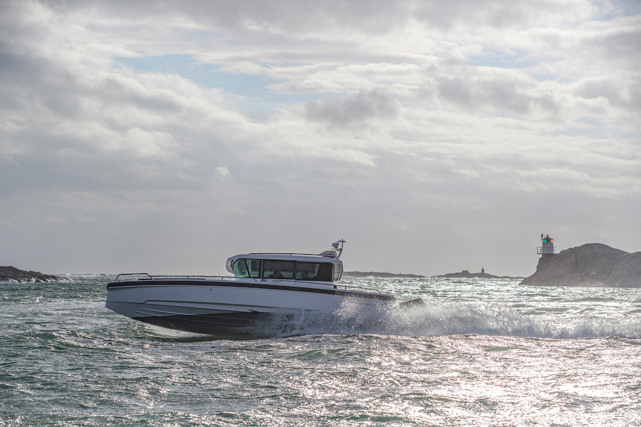 Axopar 28 Cabin