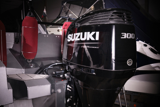 Victory A8 с двигателем SUZUKI 300 APX