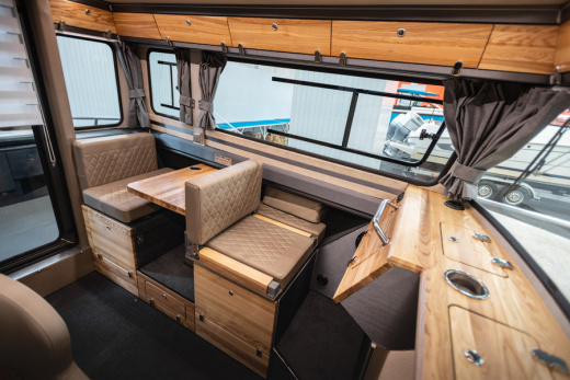 Swift Chaser 780