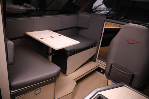 Victory A8 с двигателем SUZUKI 300 APX