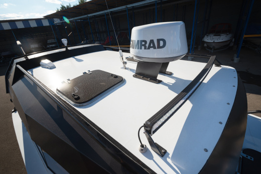 VOYAGER 700 Cabin с YAMAHA 250