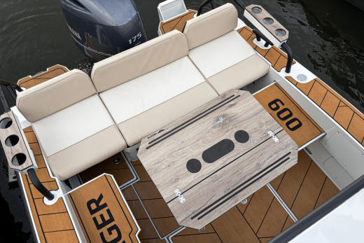 Volzhanka Voyager 600 Cabin