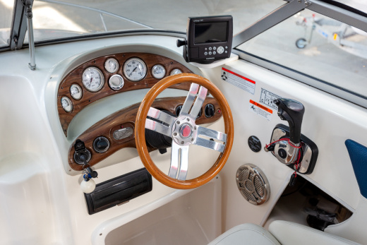 Glastron GT 209 (2008г)