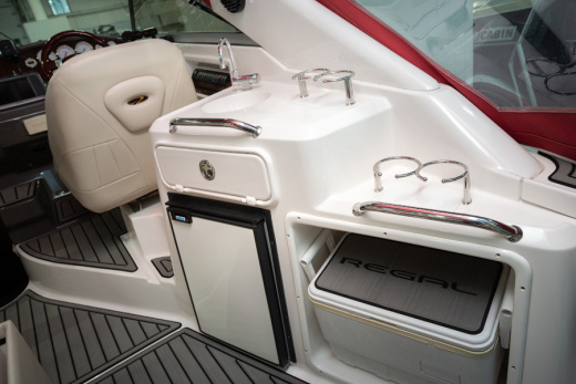 Regal 2860 Window Express (2008 г)