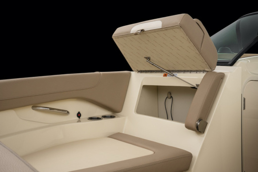 Chris-Craft Calypso 28