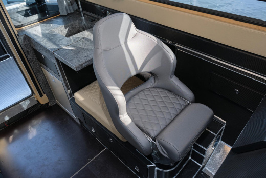 Swift Chaser 780