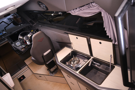 Victory A8 с двигателем SUZUKI 300 APX