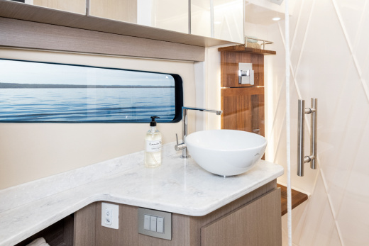 Regal 42 FXO